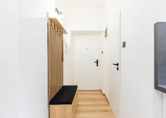 Serenity: Urban Garden Retreat *