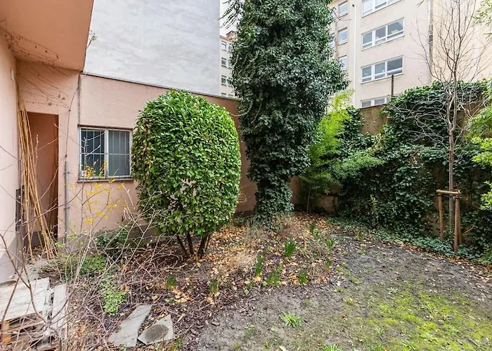 Serenity: Urban Garden Retreat Bratislava