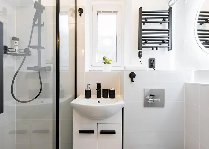 Serenity: Urban Garden Retreat * Pressburg